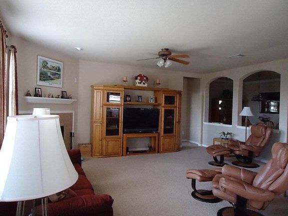 2nd image of 2055 Belvedere Ct