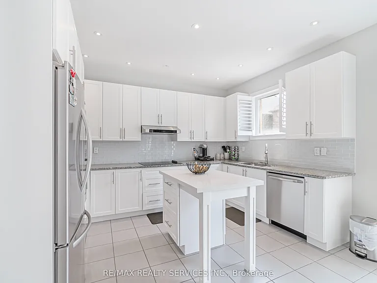 406 Cedar Hedge Rd — Photo 10