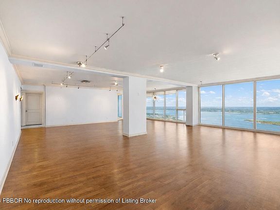 4th image of 529 S Flagler Dr APT 12