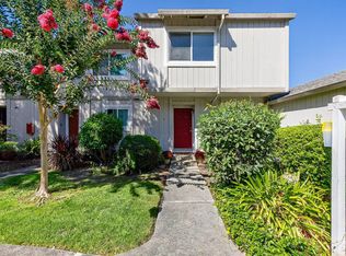 37 Front St APT E, Healdsburg, CA