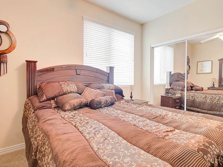 22896 W Arrow Dr — Photo 37
