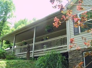 94 Bayless Farm Rd, Canton, NC 28716