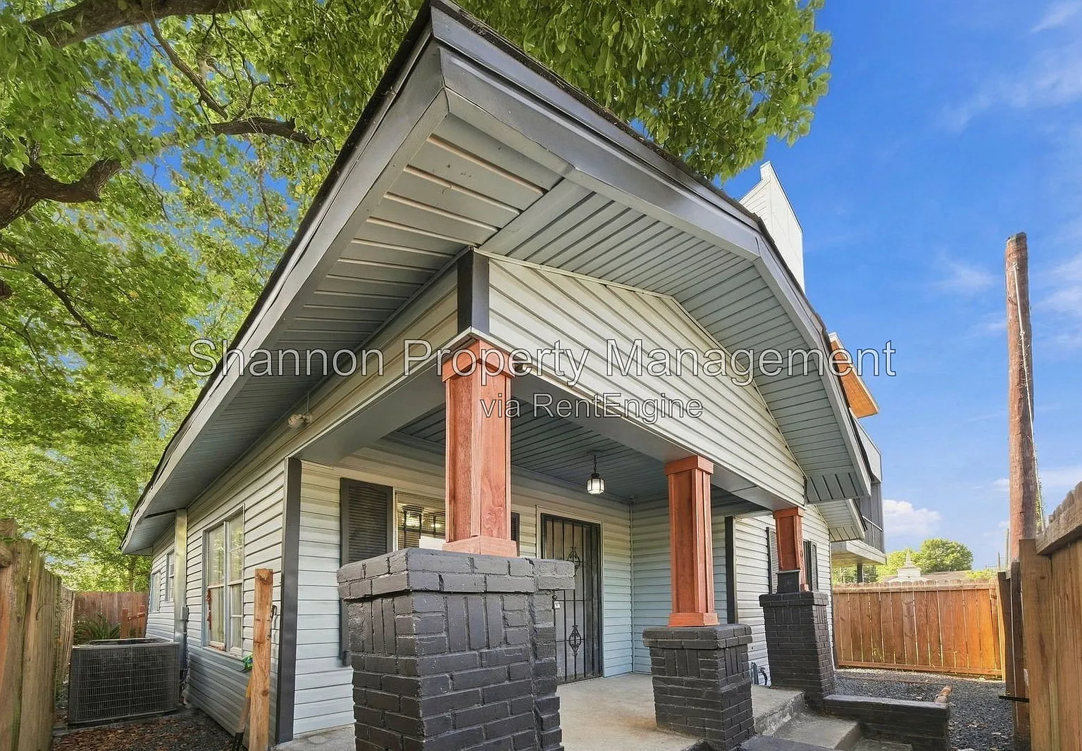 2 bed, 1.0 bath, 800 sqft, $1,500 — Photo 2
