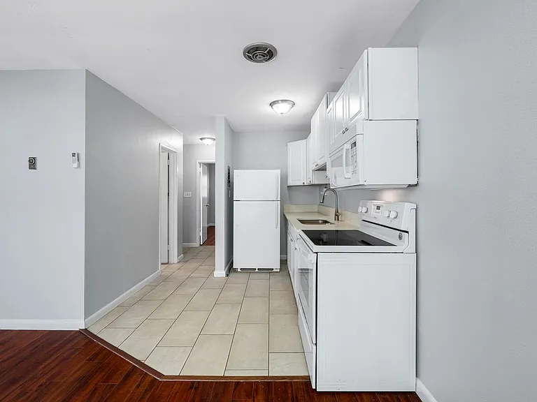 3709 W San Rafael St — Photo 9