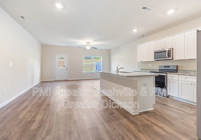 305 Masters Way — Photo 21