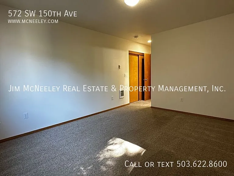572 SW 150th Ave — Photo 23