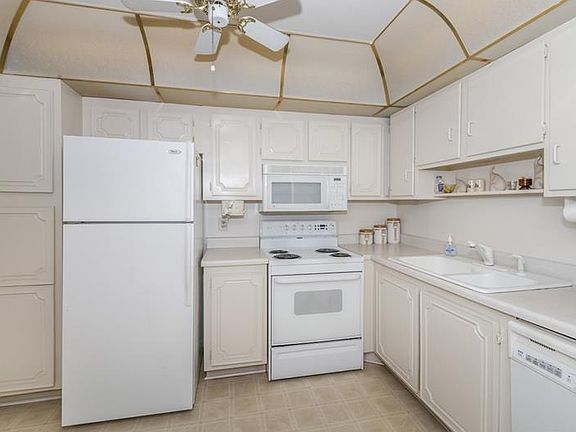 5th image of 14130 Rosemary Ln APT 1311