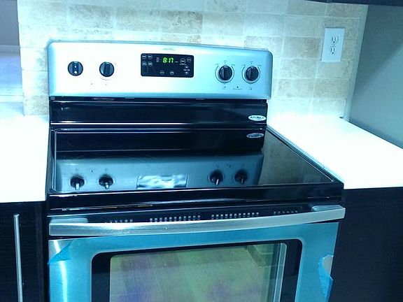 5th image of 220 Lakeview Dr APT 110