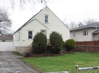 7142 W 73rd St, Chicago, IL 60638