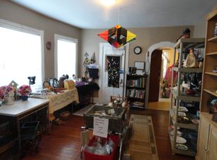 54 Rowe Ave, Pawtucket, RI 02861