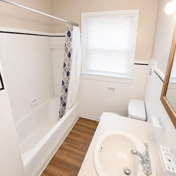 60 Waldo St — Photo 8