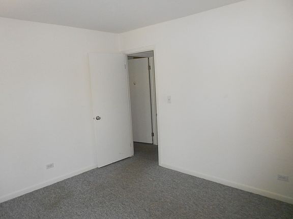 5th image of 7774 Woodward Ave
