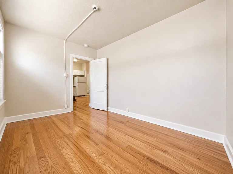 1000 Carteret Ave #1 — Photo 10