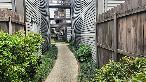 2301 Edenborn Ave #1001 Photo 1