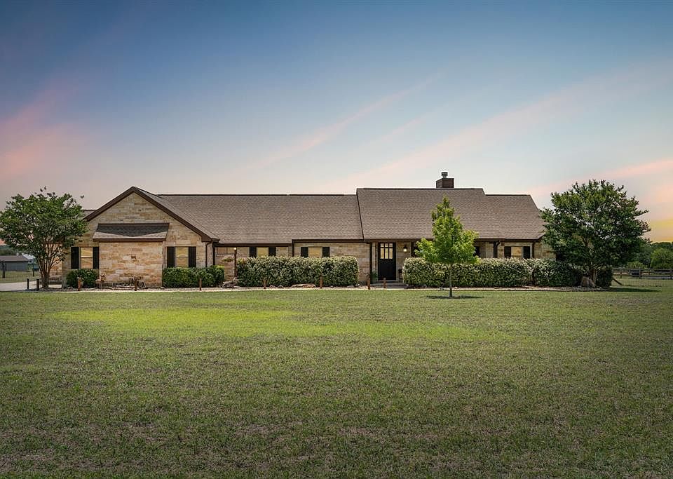 1st image of 201 Stone House Dr