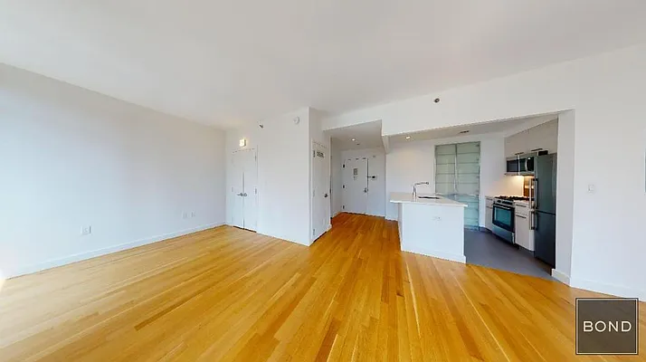 Rented by Bond New York | media 25