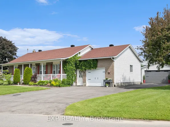 36 Desnoyers St, Casselman, ON K0A 1M0