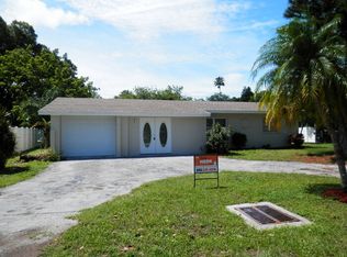 111 15th Ave SW, Largo, FL 33770