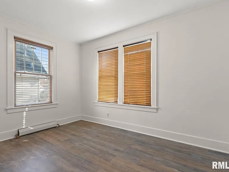 1816 W Callender Ave — Photo 13