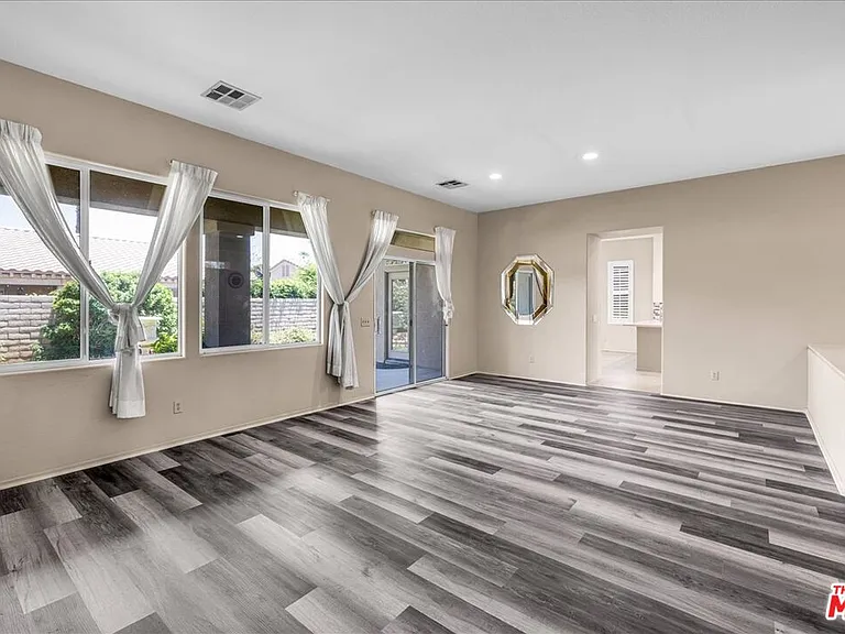 40808 Eastwood Ln — Photo 6