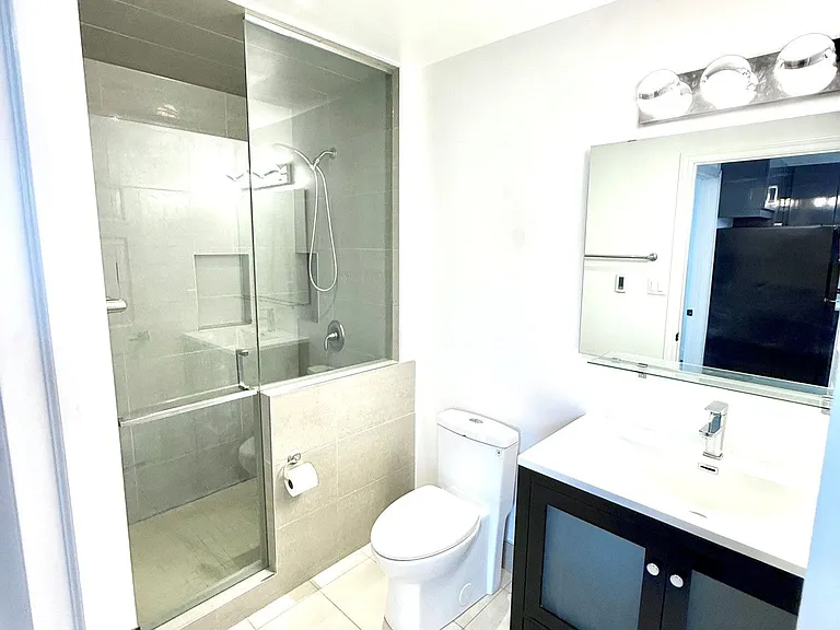 427 Vaughan Rd #1 — Photo 6