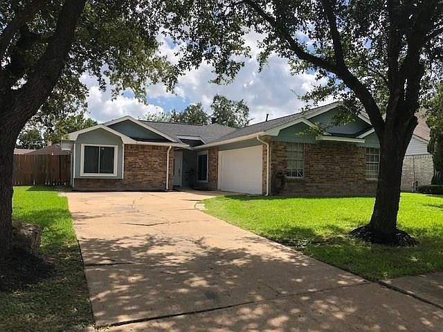 1st image of 3711 Royal Manor Dr