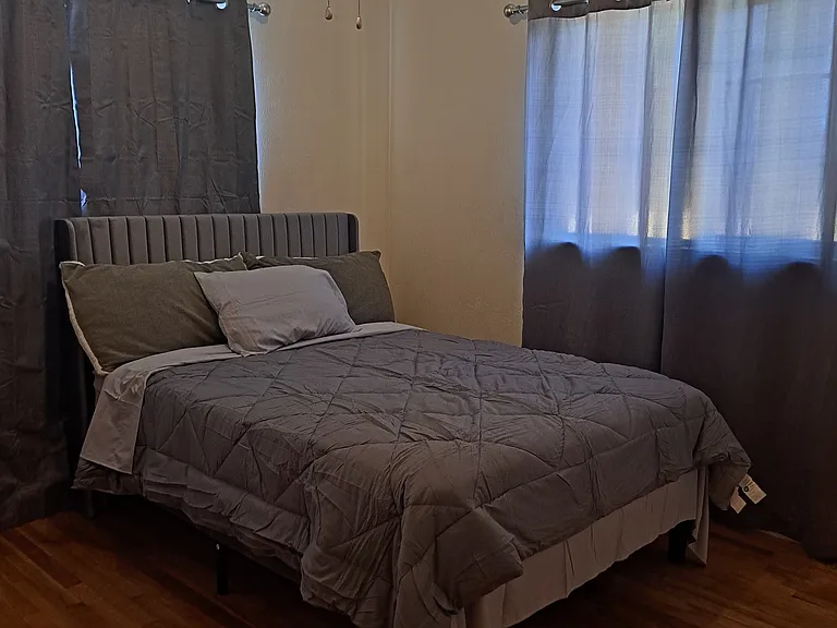 Aspen Dr — Photo 1
