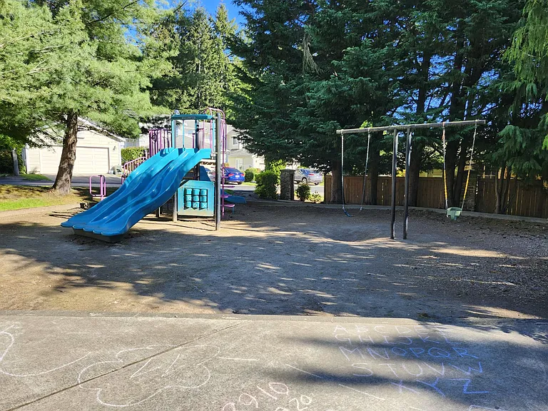 1598 Seasons Ln NW — Photo 24