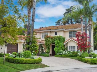 17644 Royce Dr W, Encino, CA 91316