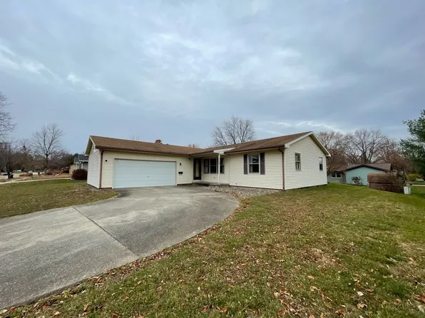 2502 Grange Dr, Urbana, IL 61801