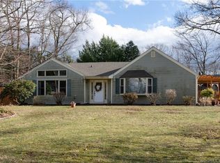 14 Phelan St, Plainville, CT 06062