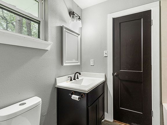 5th image of 256 Candyce Dr #3