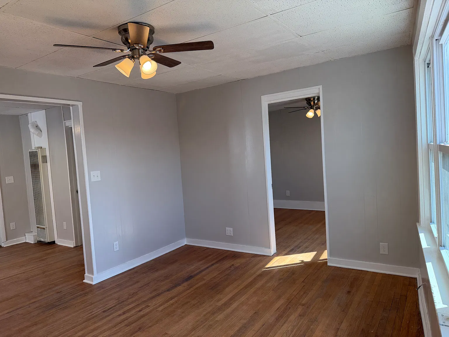 2 bed, $1,252 — Photo 4