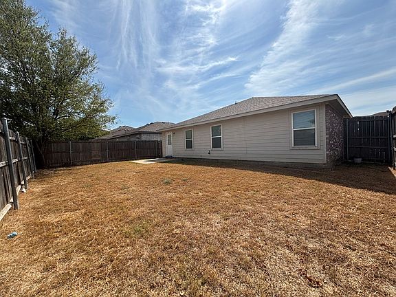 2nd image of 3405 Desert Mesa Rd