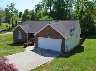 3605 Broken Wing Rd, Knoxville, TN 37931