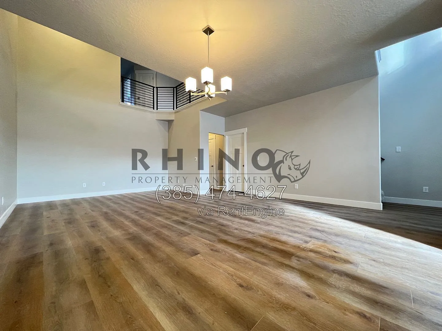 3 bed, 2.5 bath, 2402 sqft, $2,225 — Photo 4