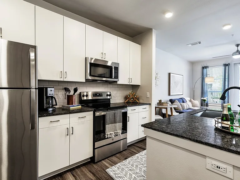 Album Benbrook Model Kitchen