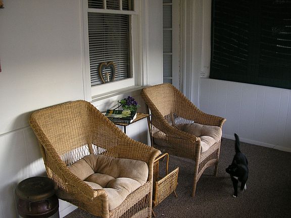 Another view inside porch