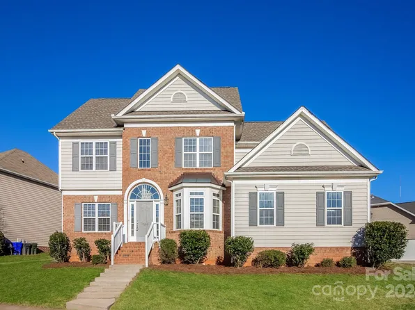 17216 Knoxwood Dr, Huntersville, NC 28078