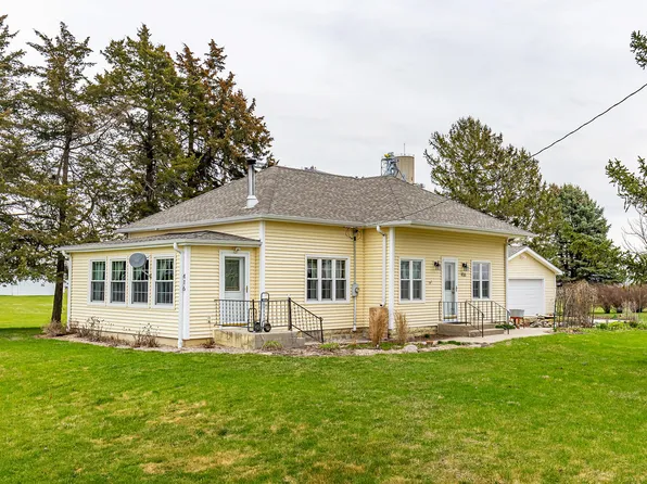 416 S Vine St, Cambridge, IA 50046