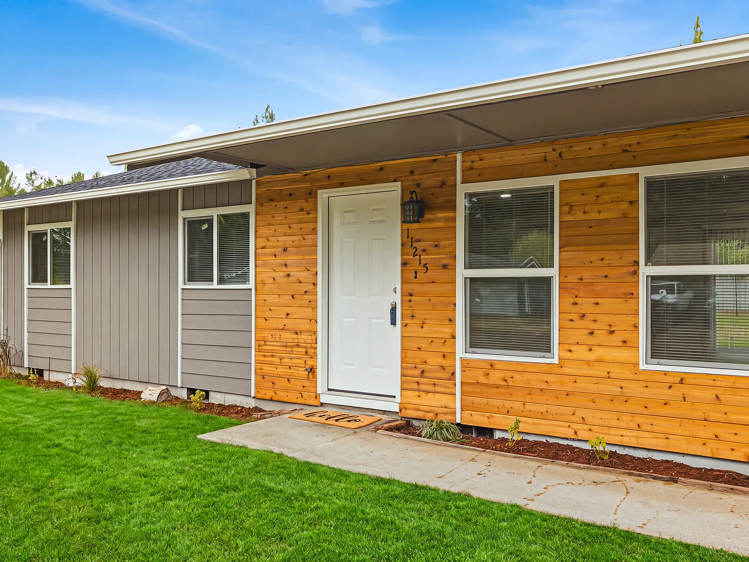 3 bed, 888 sqft, $2,690 — Photo 4