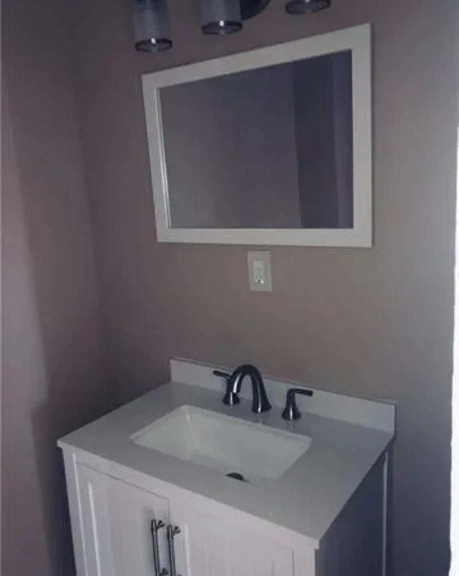 3 bed, 2.5 bath, 2058 sqft, $1,750 — Photo 4