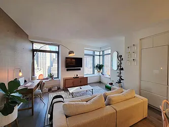 Sold by E Realty International Corp