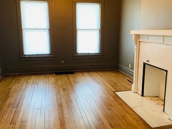 3rd image of 507 2nd St #2