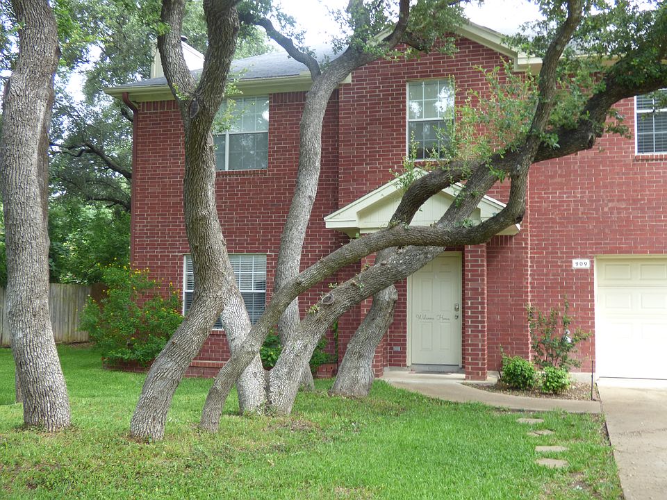 1st image of 909 S Riviera Cir