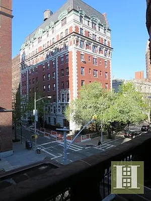 Rented by Halstead Real Estate | media 38