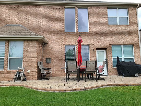 5th image of 2828 Red Wolf Dr