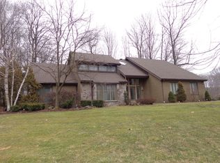 3683 McConnell Rd, Hermitage, PA 16148