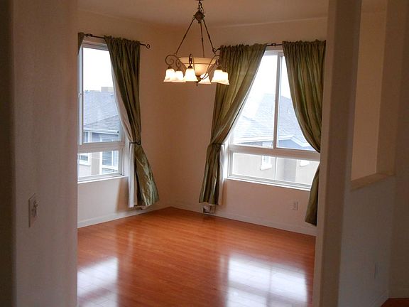 2nd image of 484 King George Ave