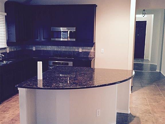 4th image of 9216 Regal Oaks Dr